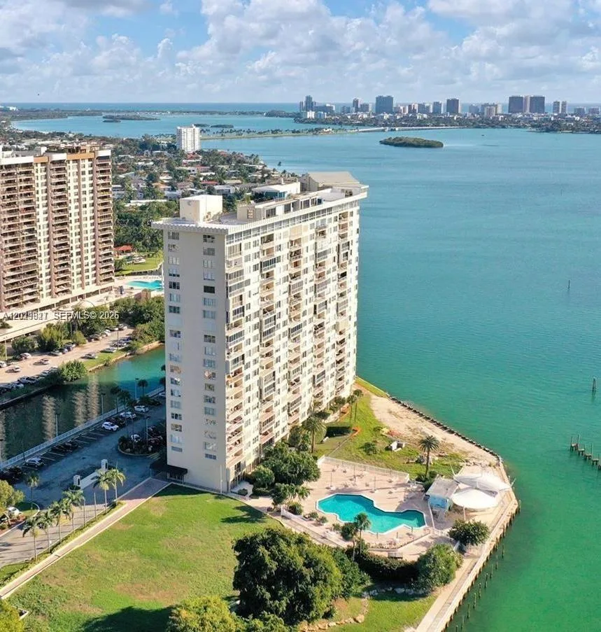 11111 Biscayne Blvd # 6H, Miami, FL 33181