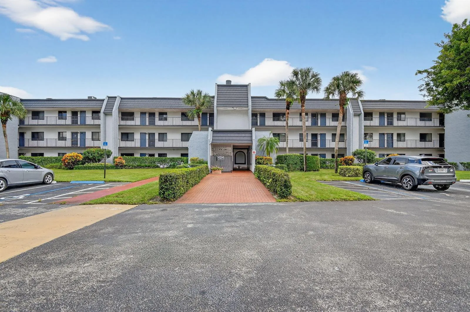 4254 D Este Court # 304, Lake Worth, FL 33467