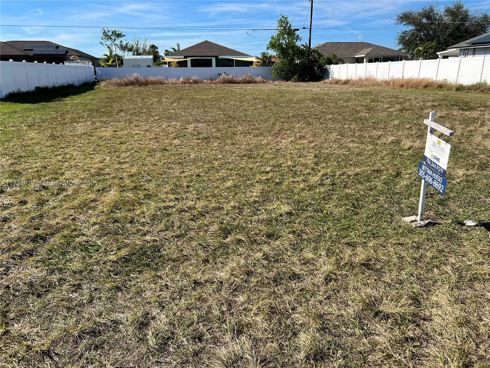 2808 NE 7 Ave, Cape Coral, FL 33909