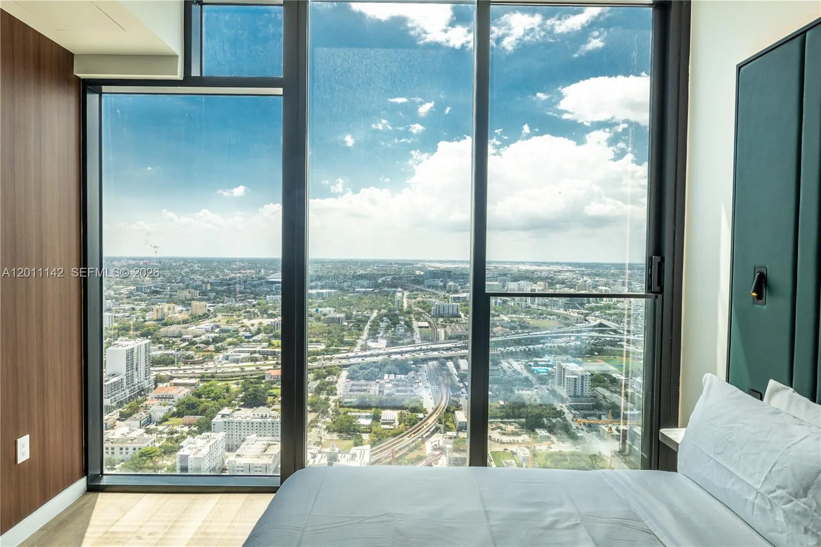 20 NE 11th st # 5306, Miami, FL 33132