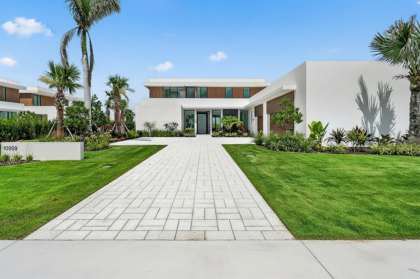 10959 Monte Rosa Court, Palm Beach Gardens, FL 33412