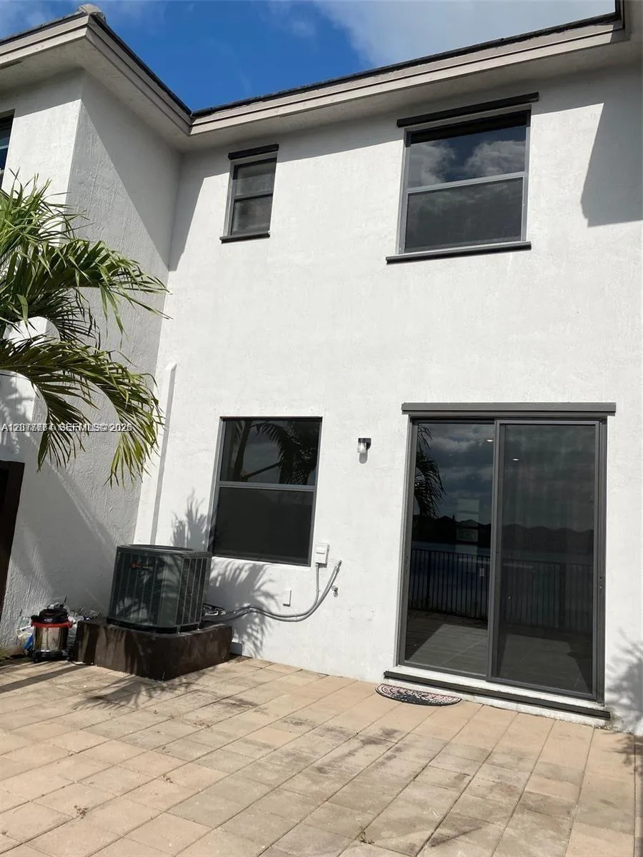 9116 NW 158th St, Miami Lakes, FL 33018 photo 10