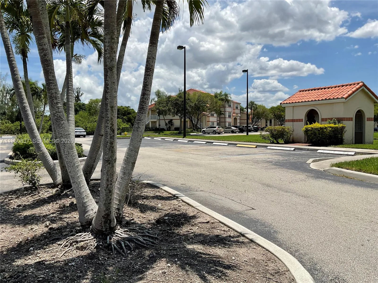 3320 N Pinewalk Dr N # 1715, Margate, FL 33063 photo 2