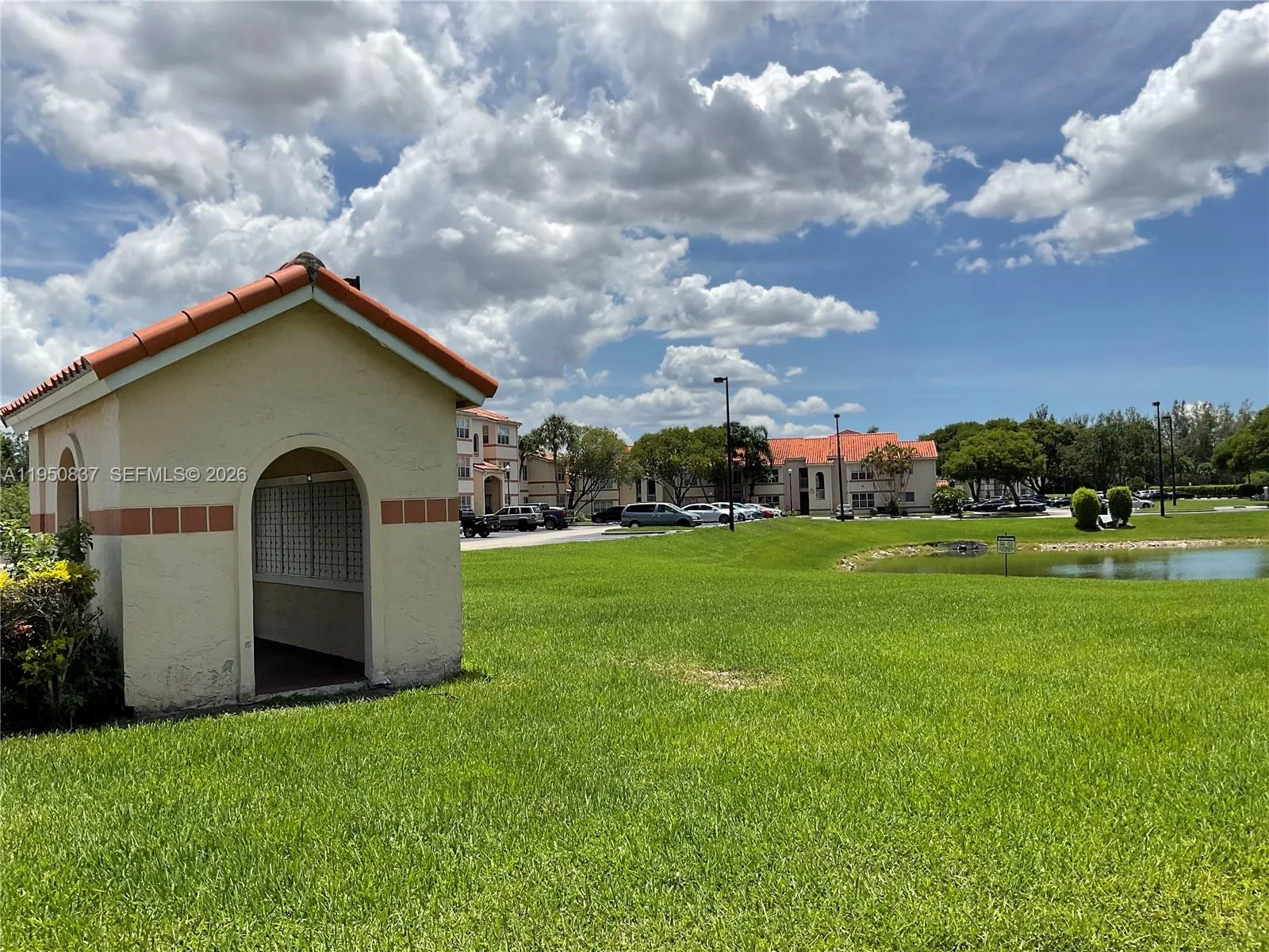 3320 N Pinewalk Dr N # 1715, Margate, FL 33063 photo 3