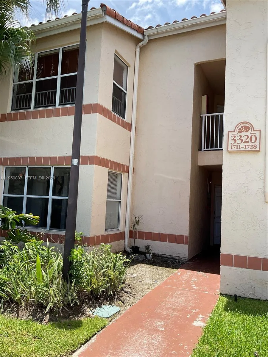3320 N Pinewalk Dr N # 1715, Margate, FL 33063 photo 4