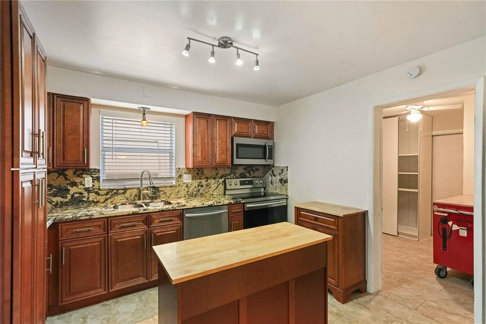 51 NE 49th Street, Fort Lauderdale, FL 33334 photo 9