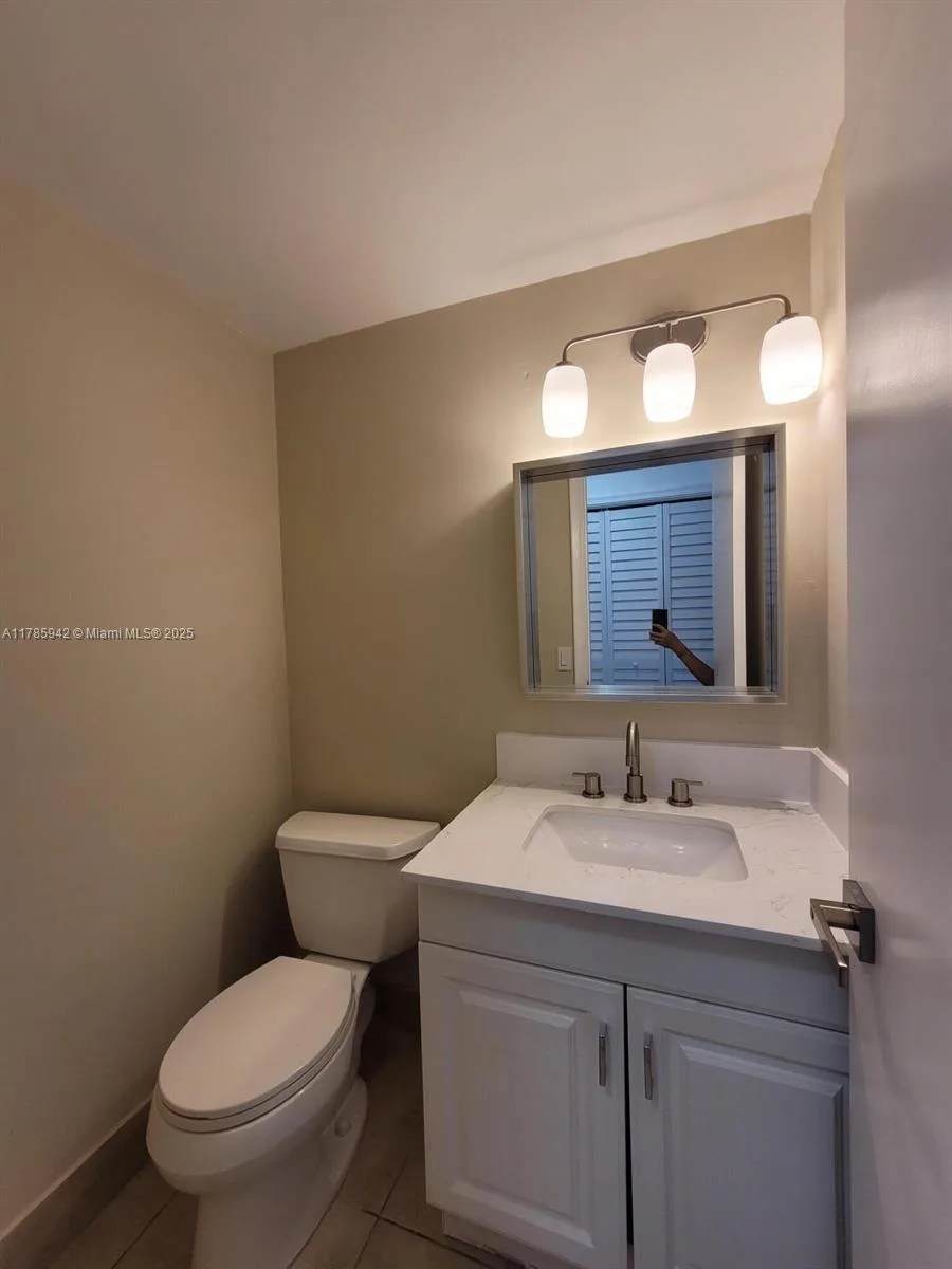 14 Salisbury A # 14, West Palm Beach, FL 33417 photo 10