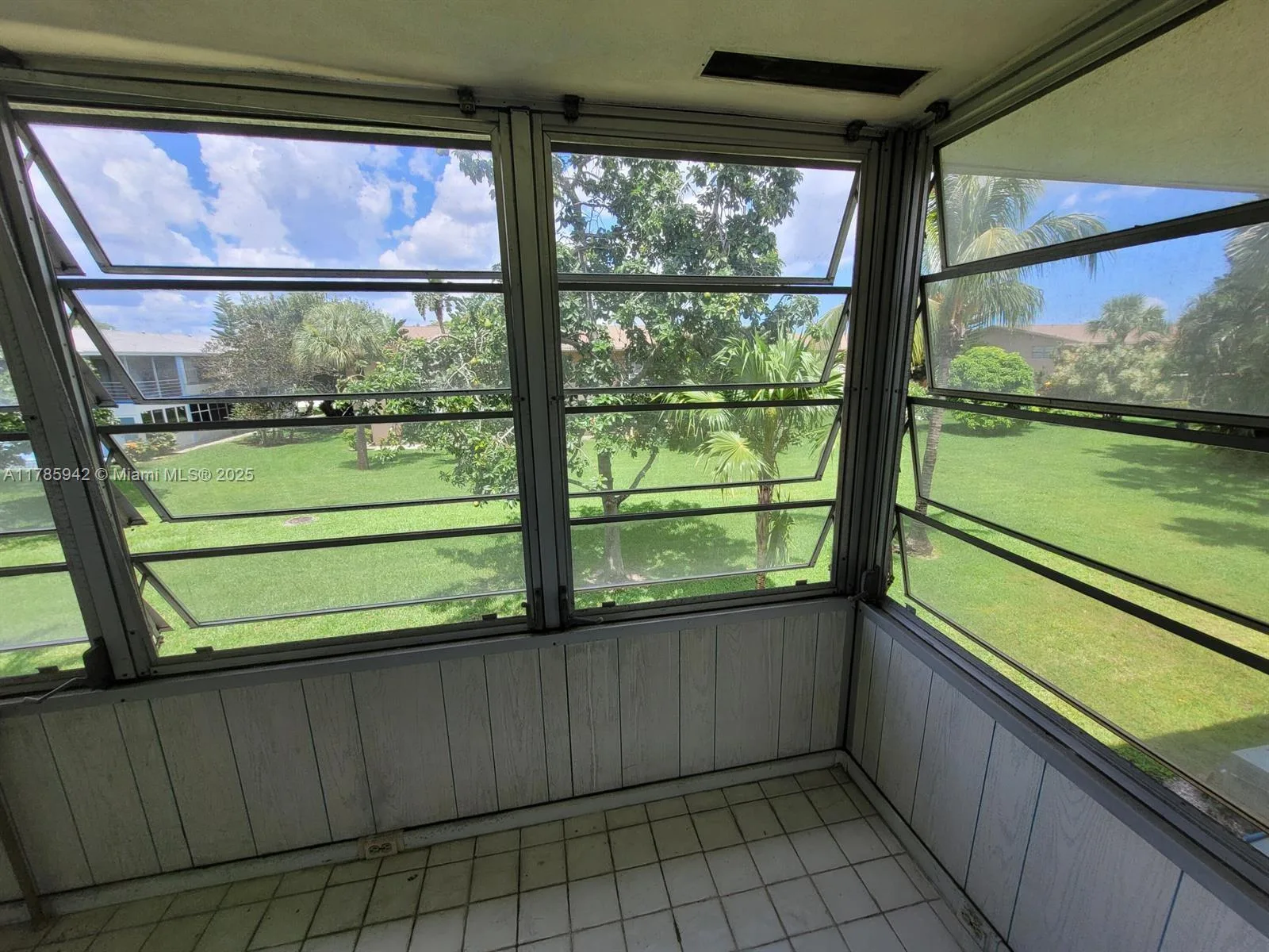 14 Salisbury A # 14, West Palm Beach, FL 33417 photo 11