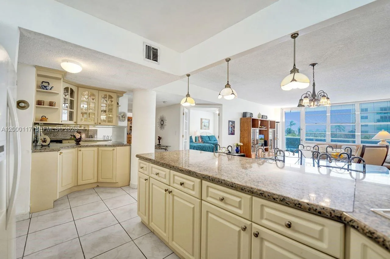 3725 S Ocean Dr # 306, Hollywood, FL 33019 photo 9