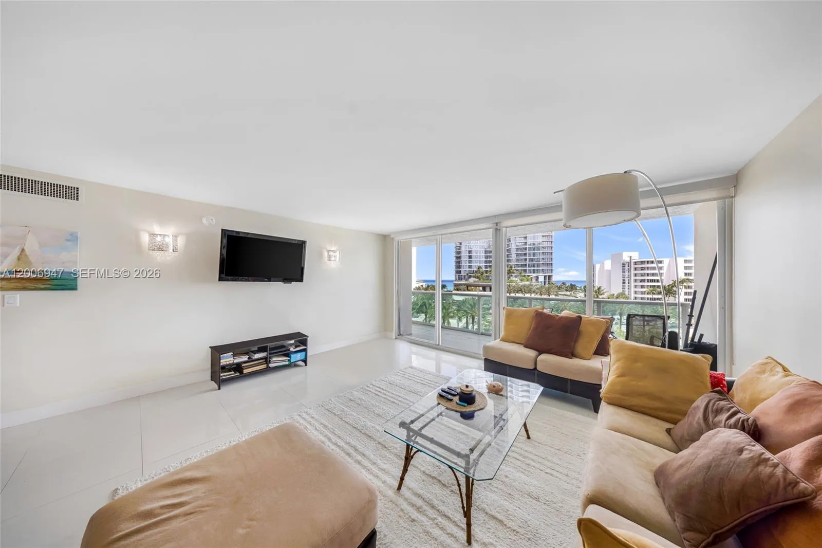 100 Bayview Dr # 606, Sunny Isles Beach, FL 33160 photo 8
