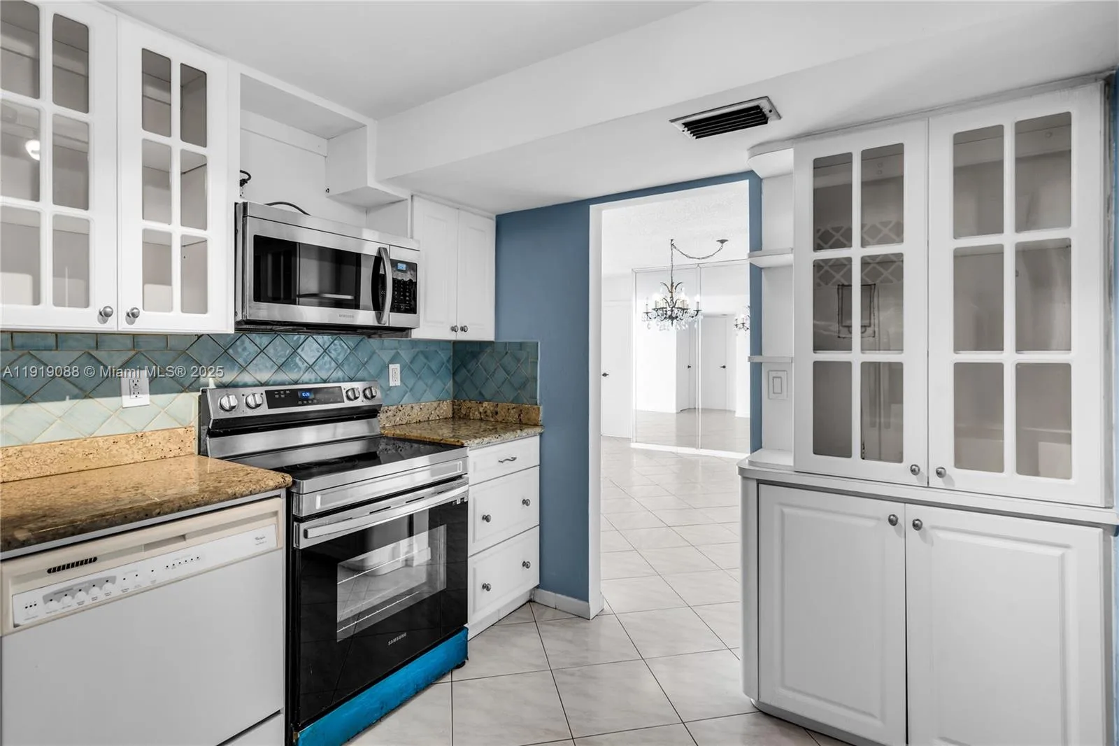 1420 Brickell Bay Dr # 608B, Miami, FL 33131 photo 12