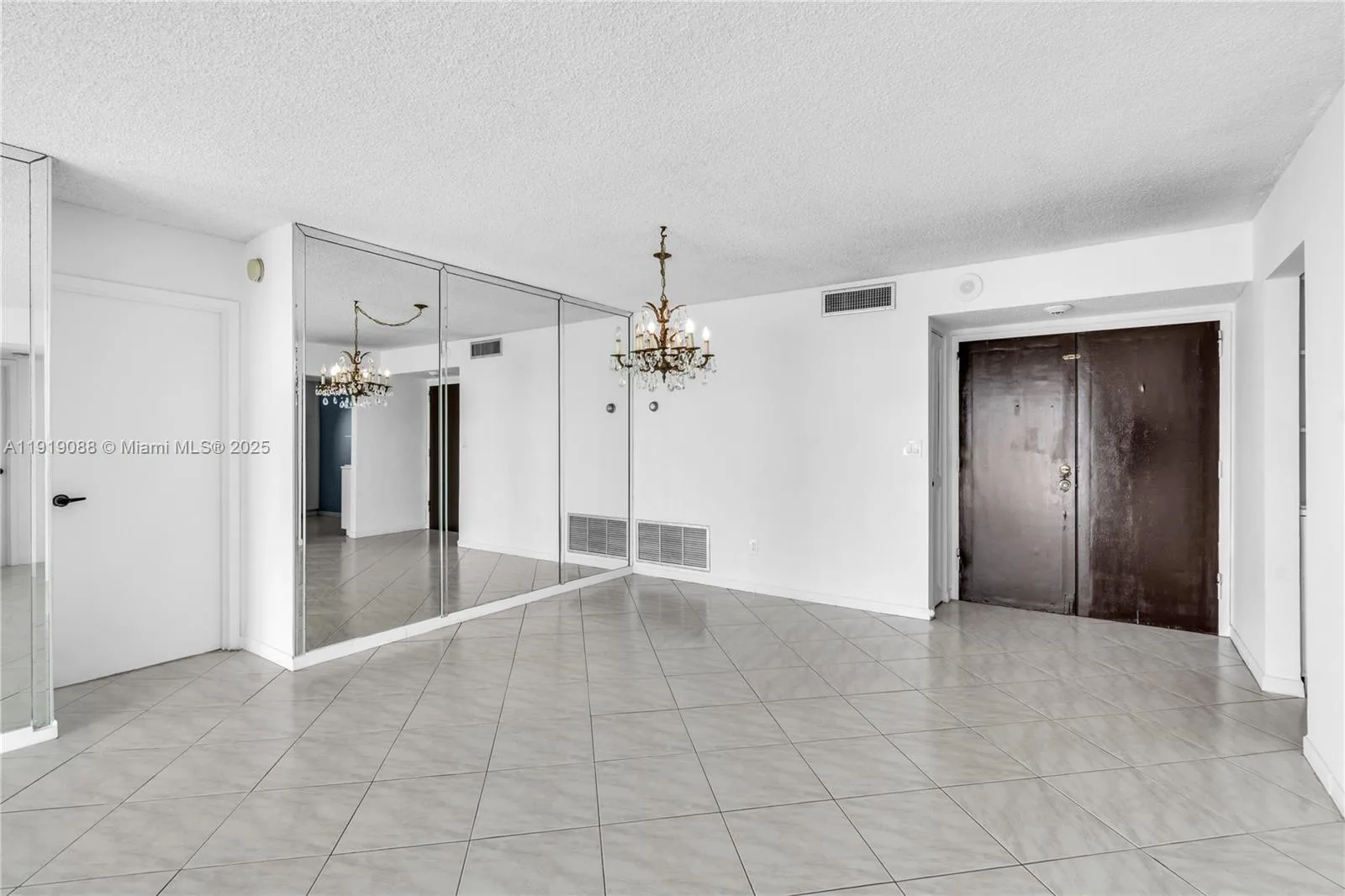 1420 Brickell Bay Dr # 608B, Miami, FL 33131 photo 9
