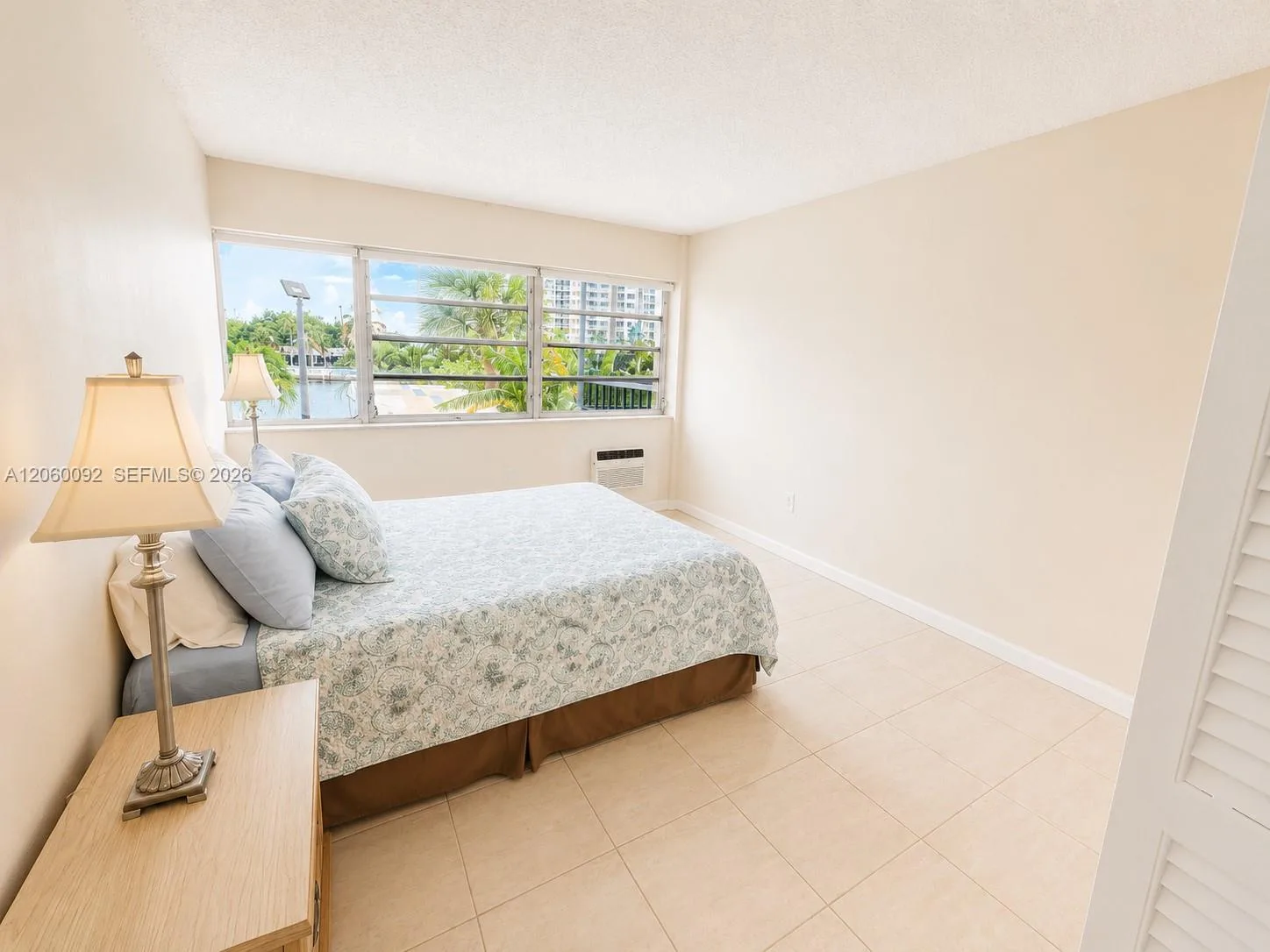 220 Kings Point Dr # 211, Sunny Isles Beach, FL 33160 photo 13