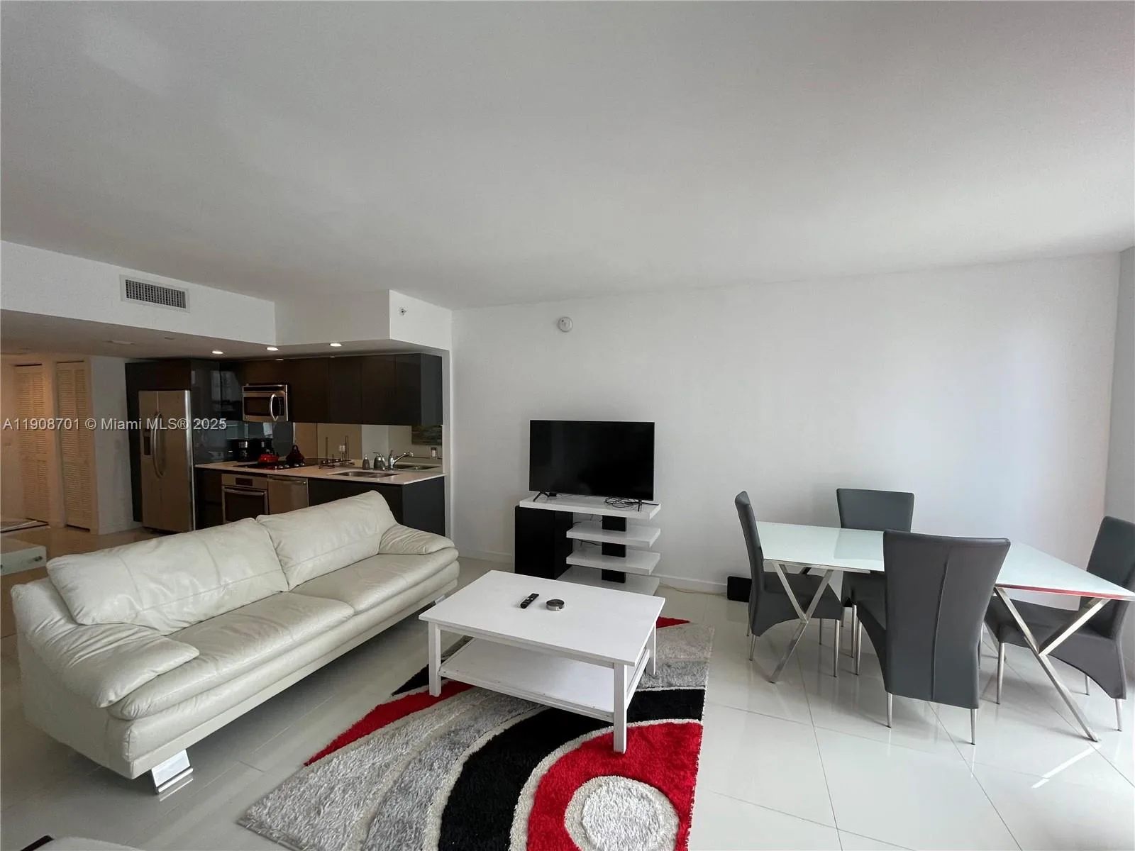 31 SE 6th St # 2503, Miami, FL 33131 photo 10