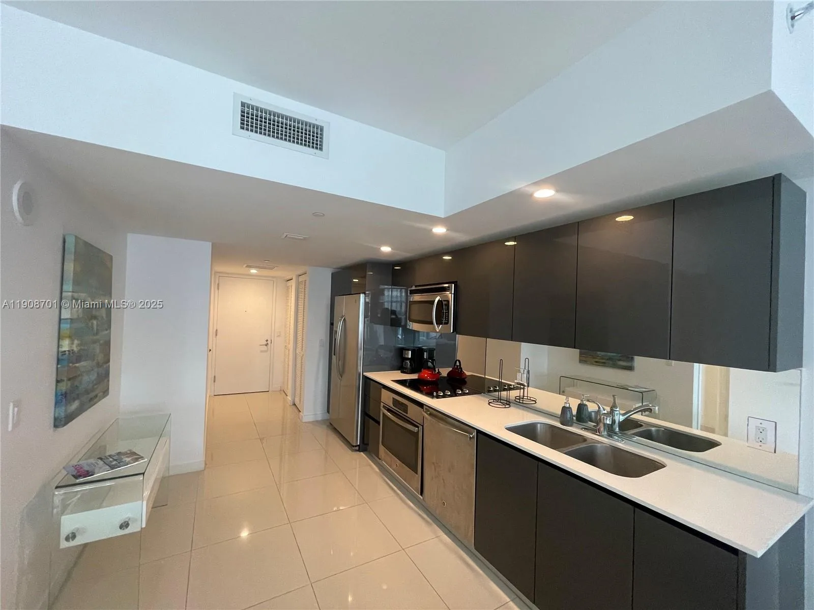 31 SE 6th St # 2503, Miami, FL 33131 photo 3
