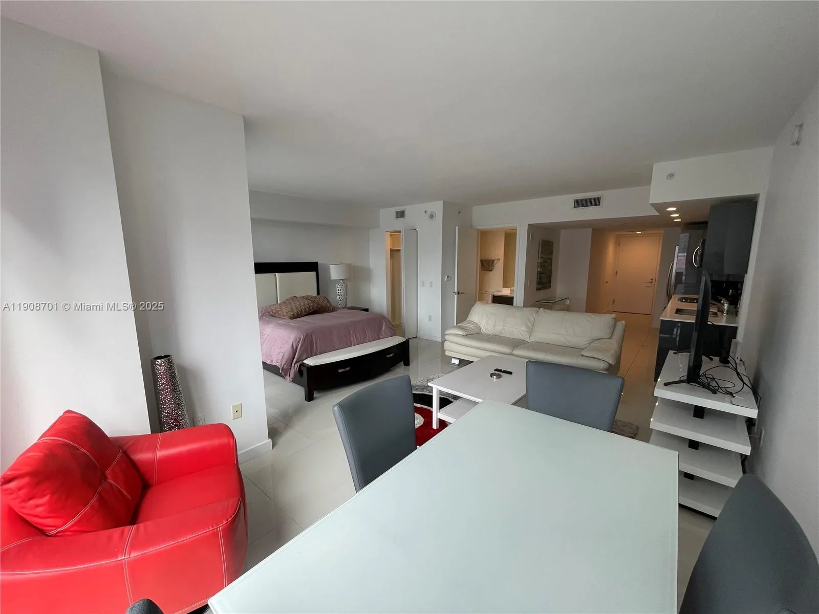 31 SE 6th St # 2503, Miami, FL 33131 photo 6