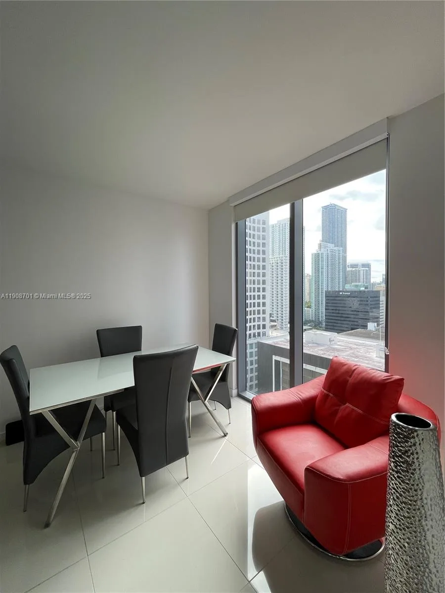 31 SE 6th St # 2503, Miami, FL 33131 photo 7