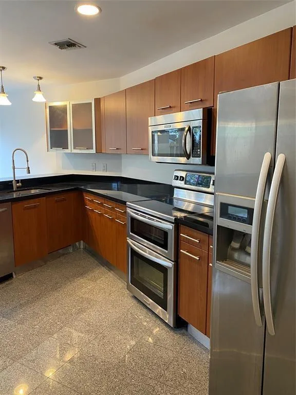 101 SE 15th Avenue # E, Fort Lauderdale, FL 33301 photo 5