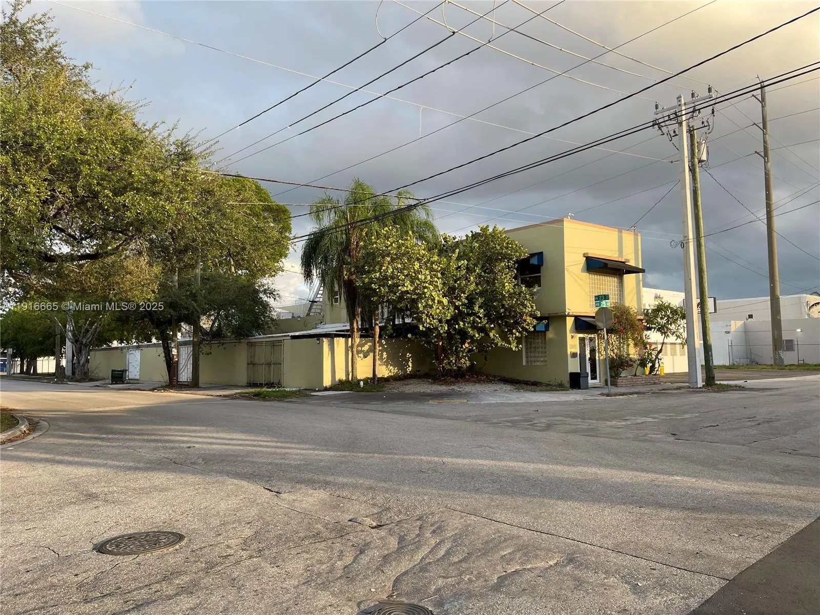 2299 NW 25th Ave, Miami, FL 33142 photo 2