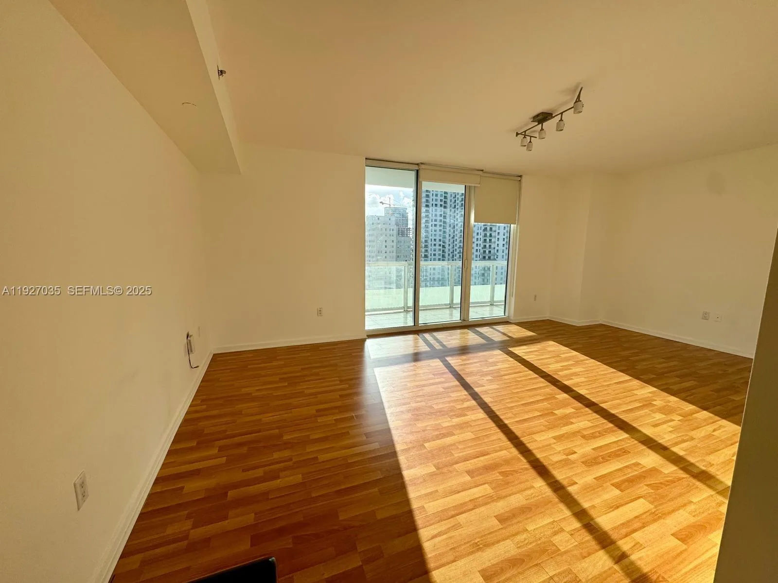 50 BISCAYNE BLVD # 1703, Miami, FL 33132 photo 5