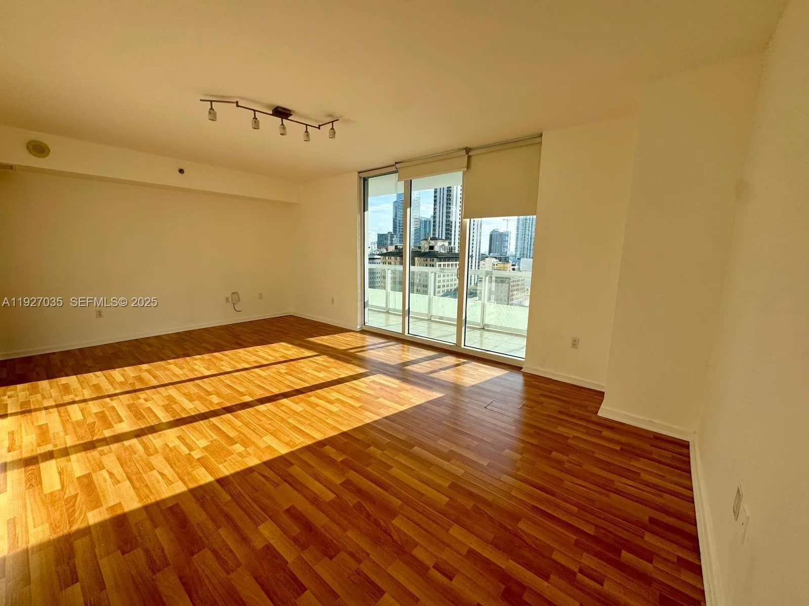 50 BISCAYNE BLVD # 1703, Miami, FL 33132 photo 7