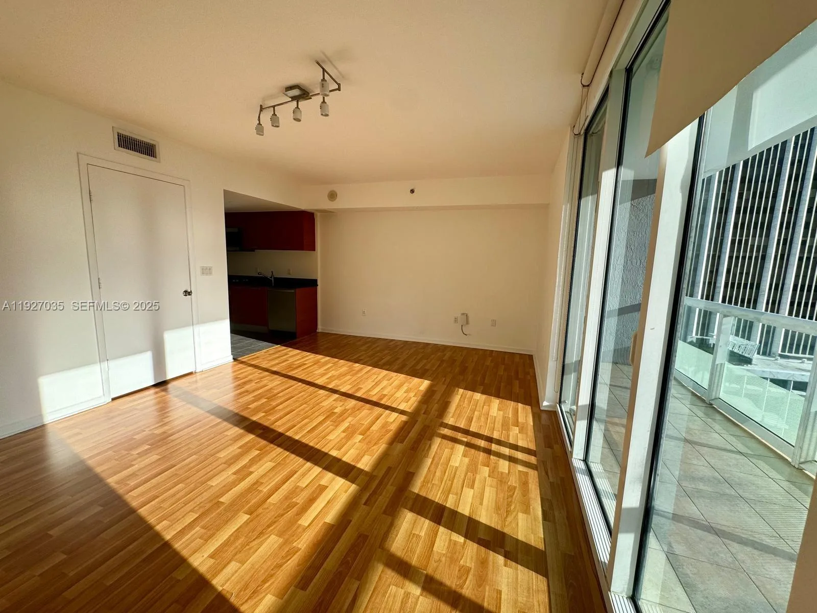 50 BISCAYNE BLVD # 1703, Miami, FL 33132 photo 9
