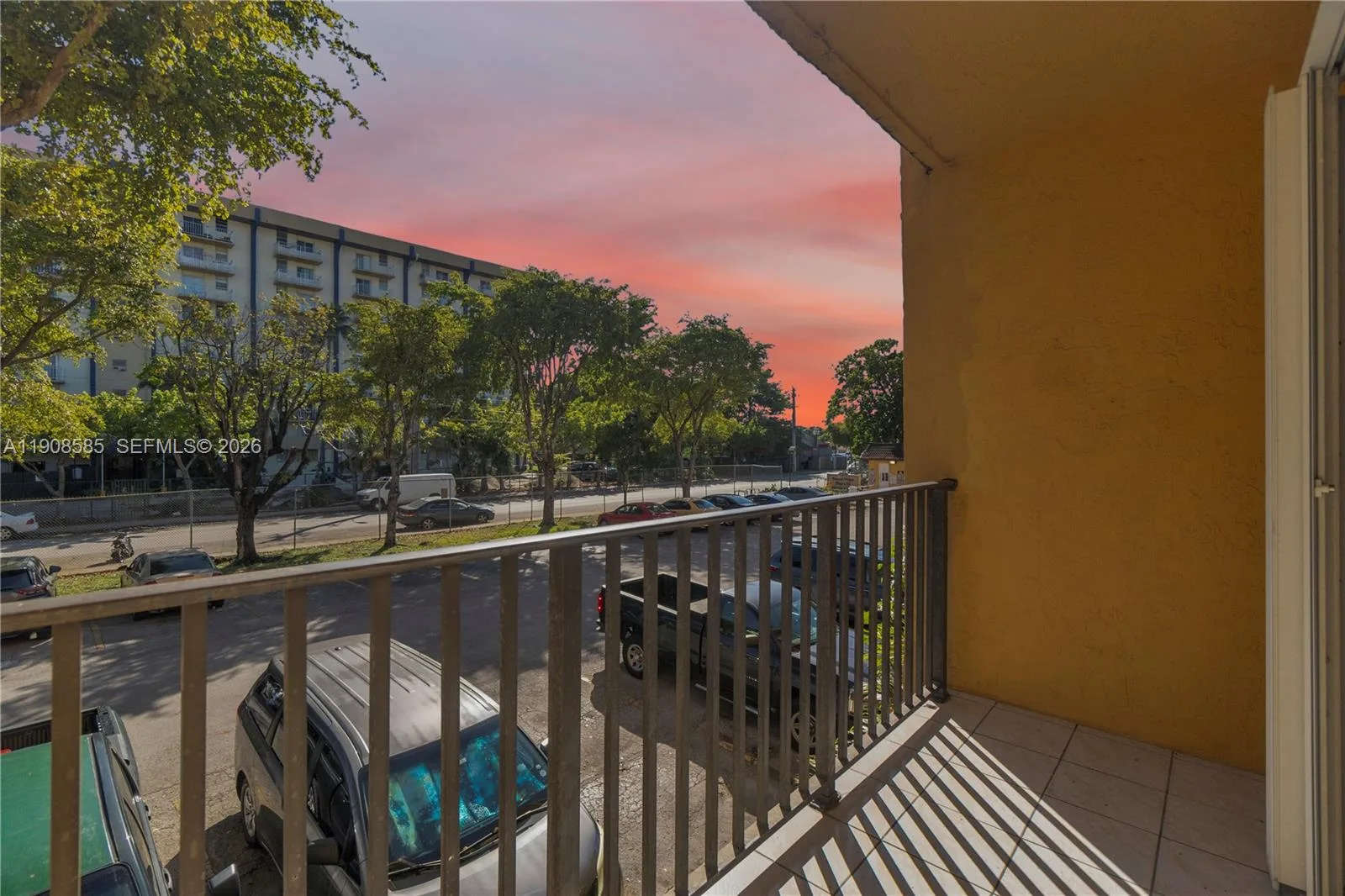 4709 NW 7th St # 204-9, Miami, FL 33126