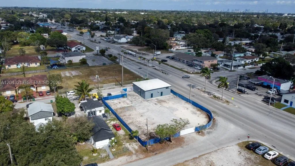 8248 NW 22nd Ave, Miami, FL 33147 photo 2