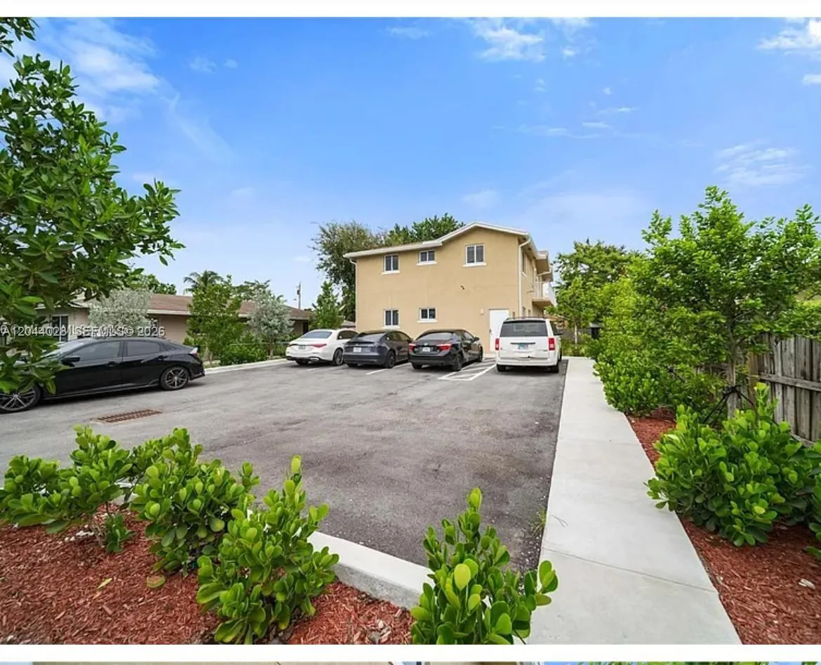 2311 Scott St # 2, Hollywood, FL 33020