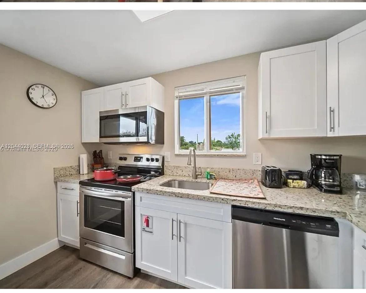 2311 Scott St # 2, Hollywood, FL 33020 photo 8