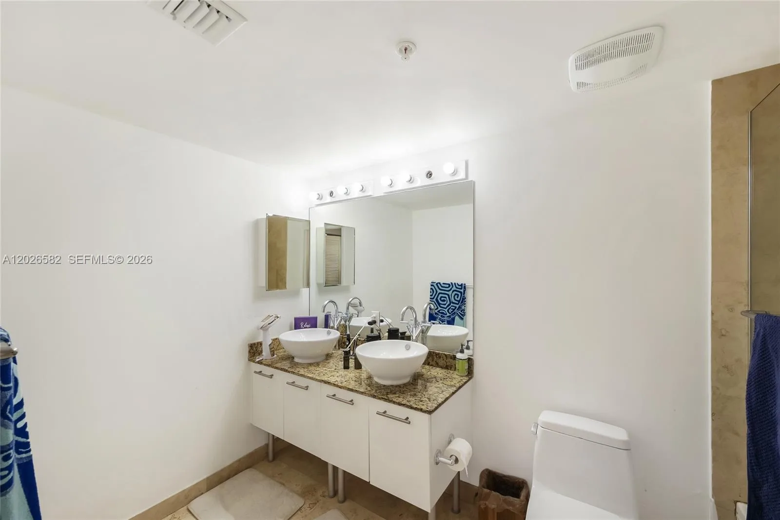 41 SE 5th St # 1303, Miami, FL 33131 photo 13