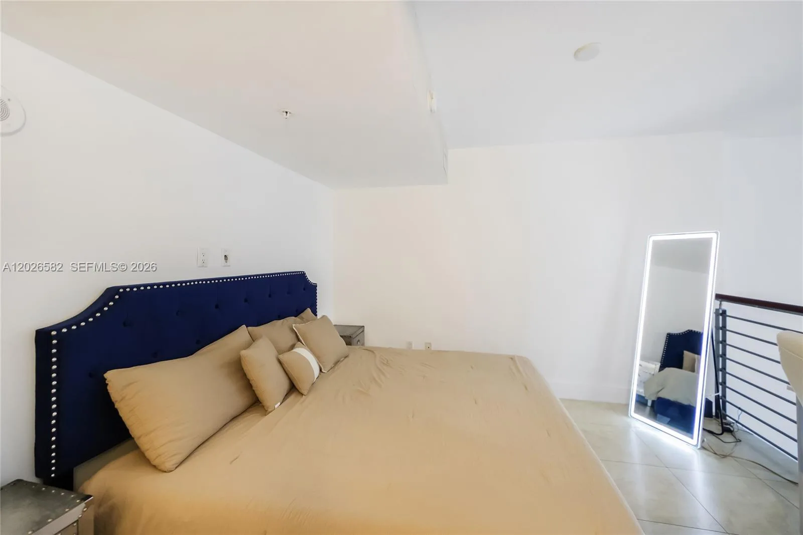 41 SE 5th St # 1303, Miami, FL 33131 photo 9