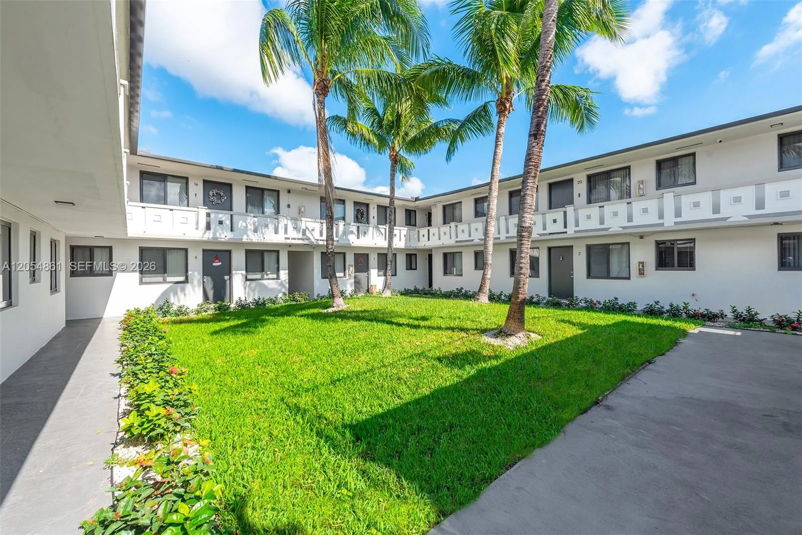1345 W 28th St # 19, Hialeah, FL 33010 photo 3