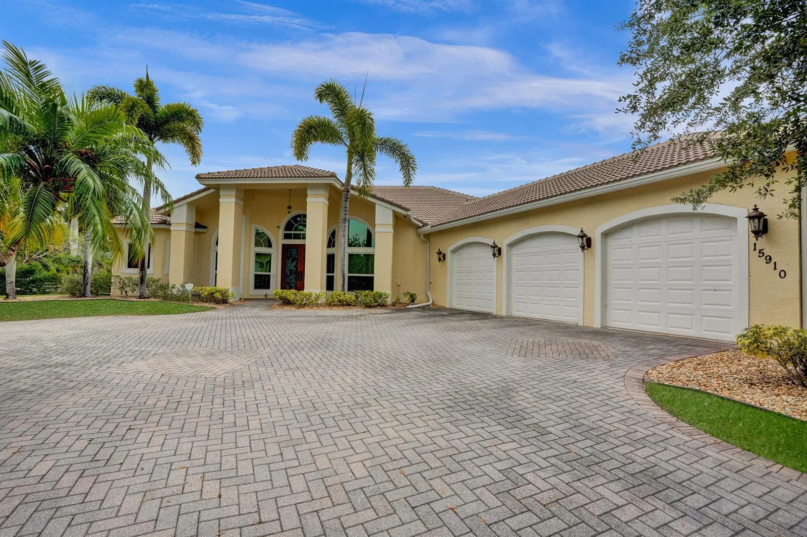 15910 Lindbergh Lane, Wellington, FL 33414 photo 2