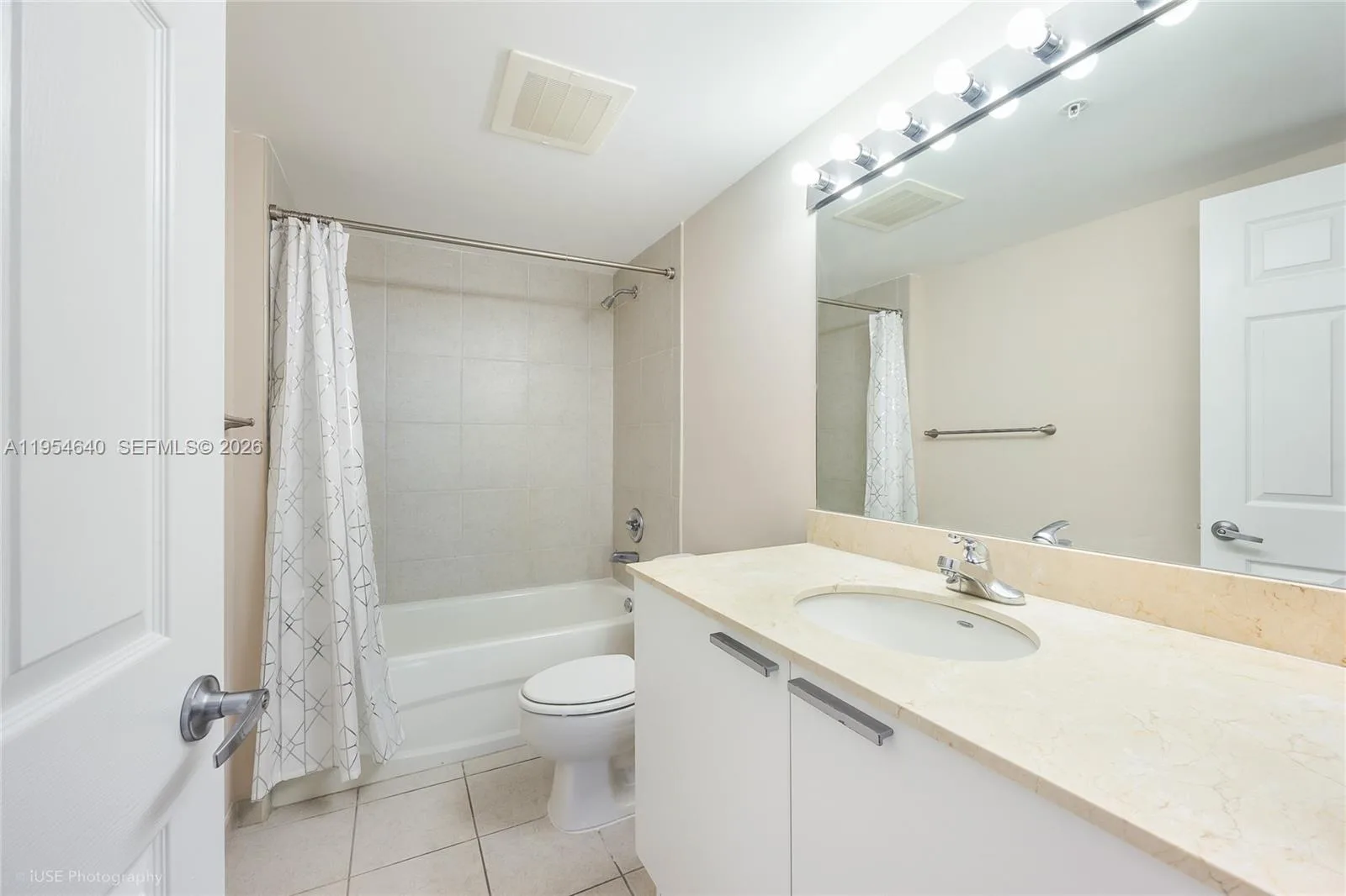 140 S Dixie Hwy # TH101, Hollywood, FL 33020 photo 11