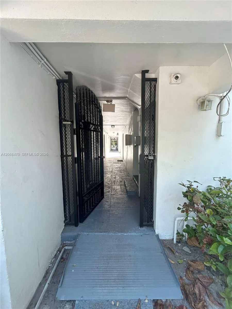 5814 NE 4th Ct # 7, Miami, FL 33137 photo 4