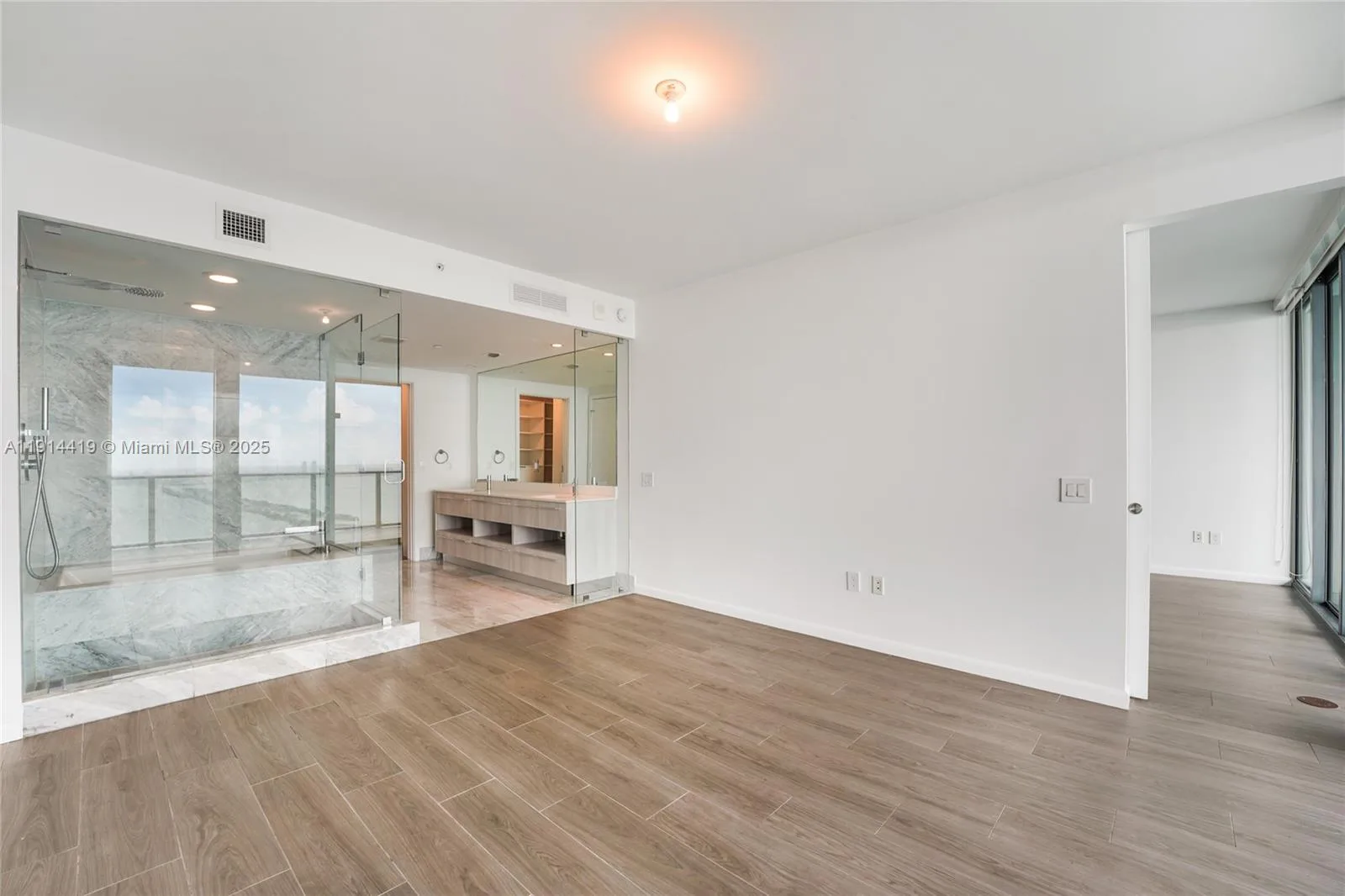 3131 NE 7th Ave # 4404, Miami, FL 33137 photo 4