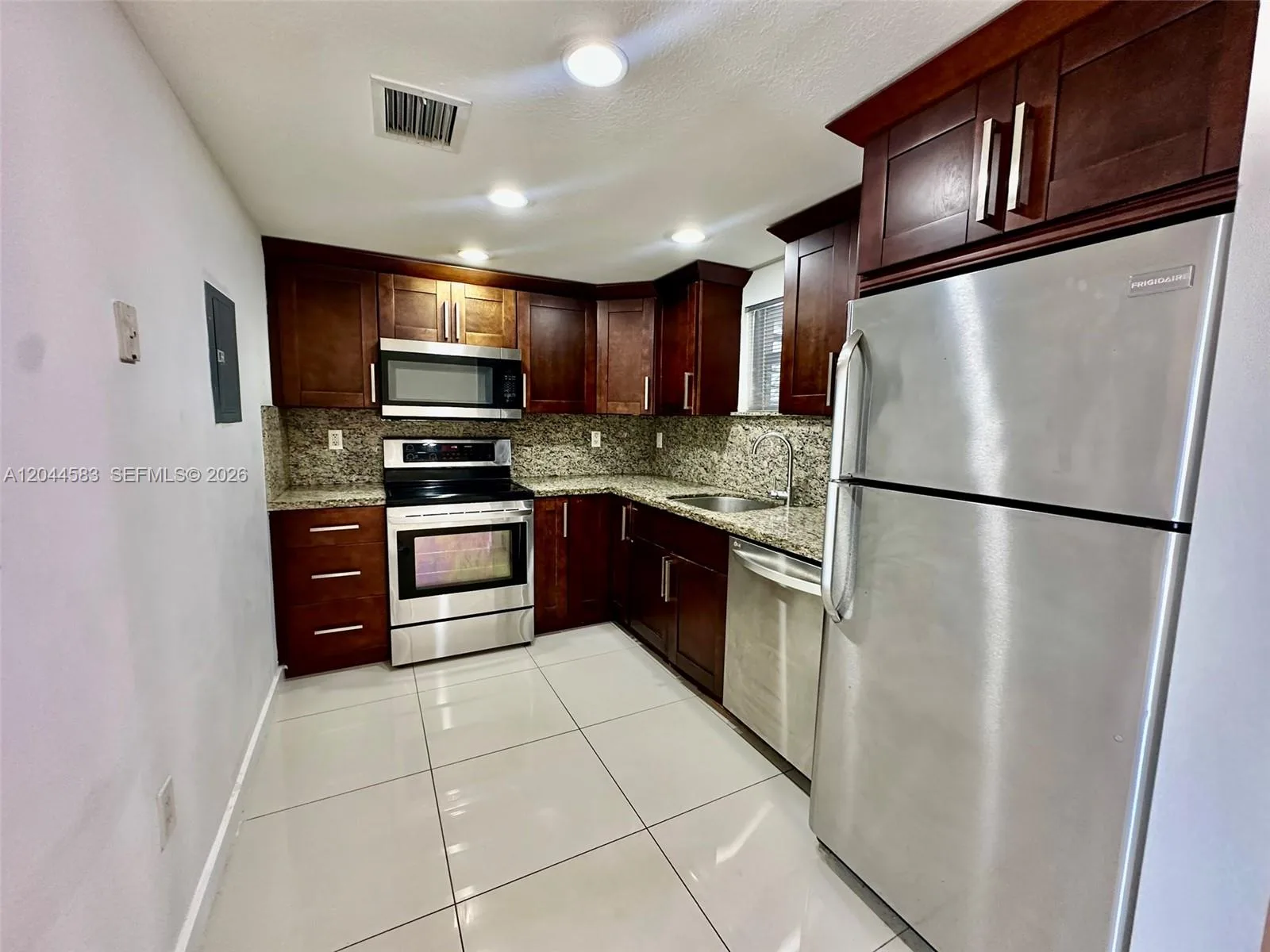 411 SW 37th Ave # 3D, Miami, FL 33135
