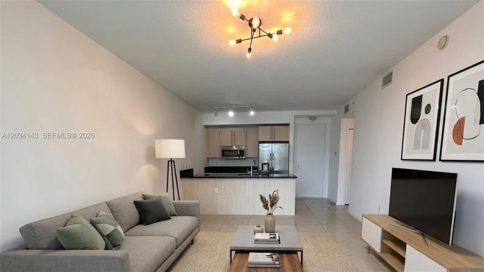79 SW 12th St # 1102-S, Miami, FL 33130