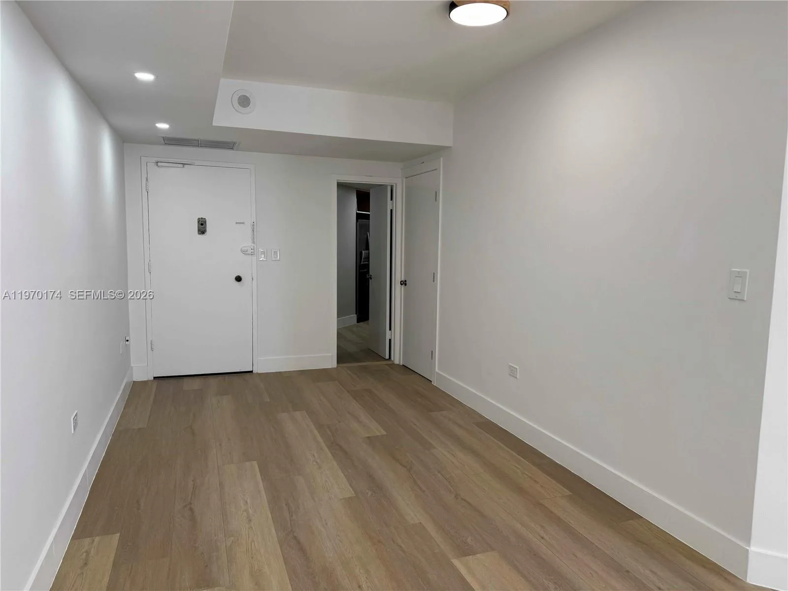999 Brickell Bay Dr # 2008, Miami, FL 33131 photo 6