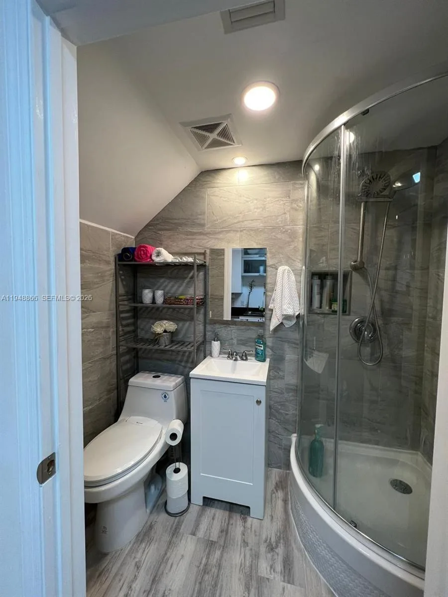 60 SW 13th St # 3013, Miami, FL 33130 photo 11