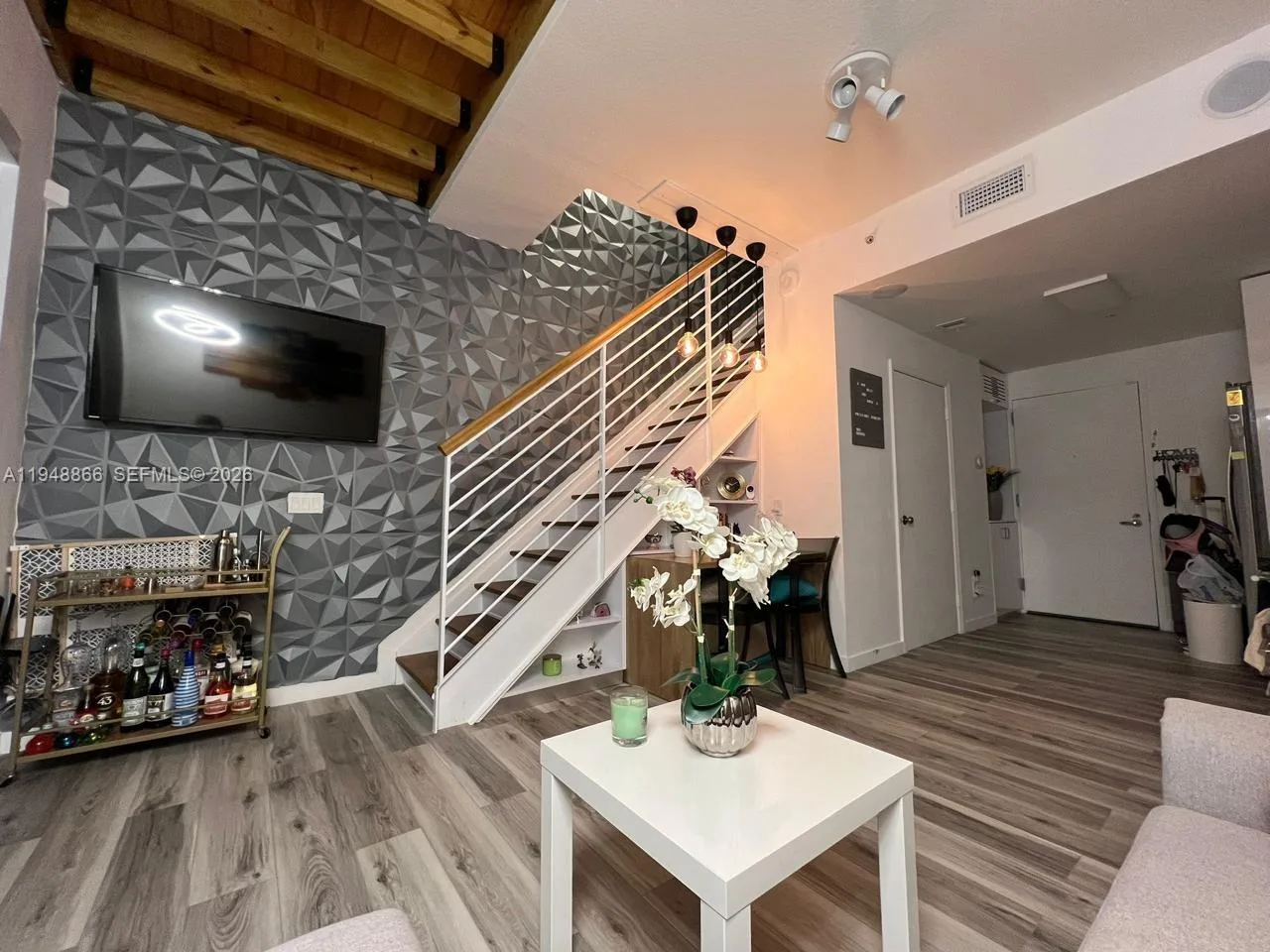 60 SW 13th St # 3013, Miami, FL 33130 photo 4