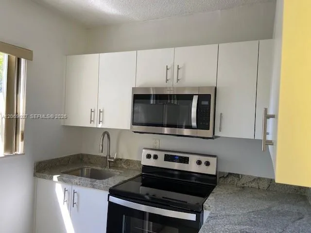 828 SW 20th Ave # 2, Miami, FL 33135 photo 2