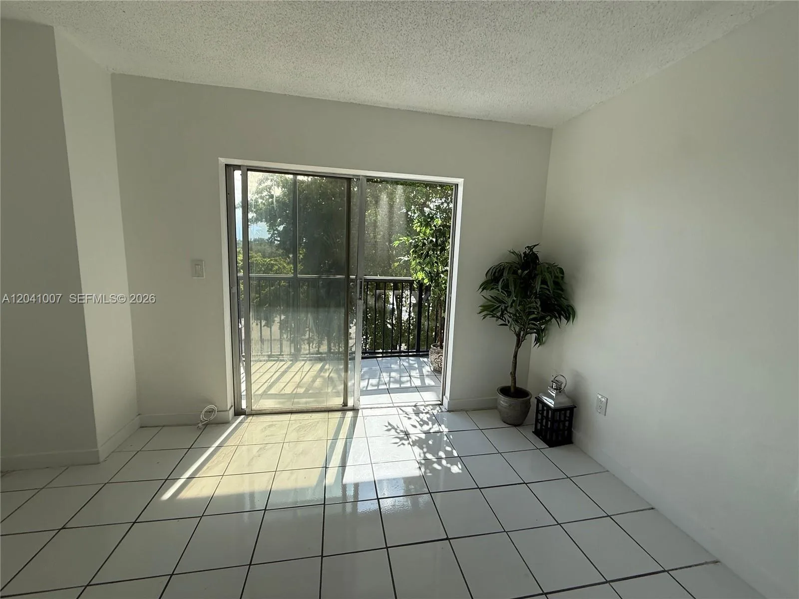 13455 NE 10th Ave # 410, North Miami, FL 33161