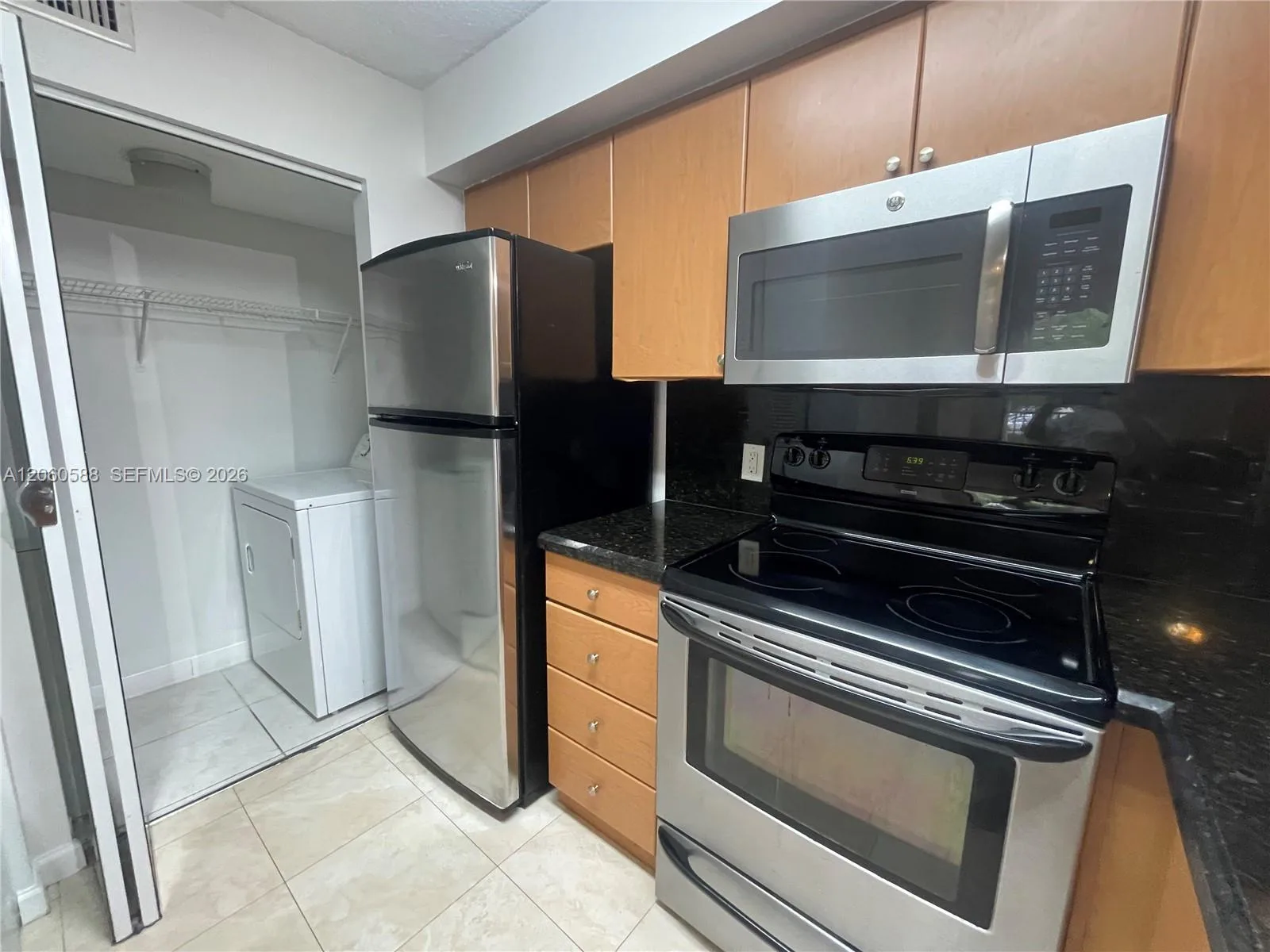 530 S Park Rd # 28-11, Hollywood, FL 33021 photo 11