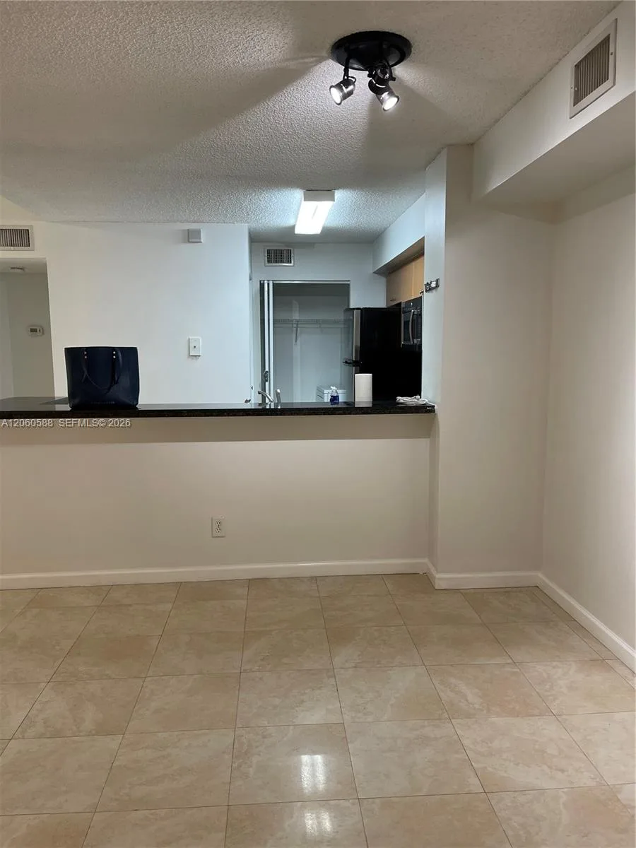 530 S Park Rd # 28-11, Hollywood, FL 33021 photo 8