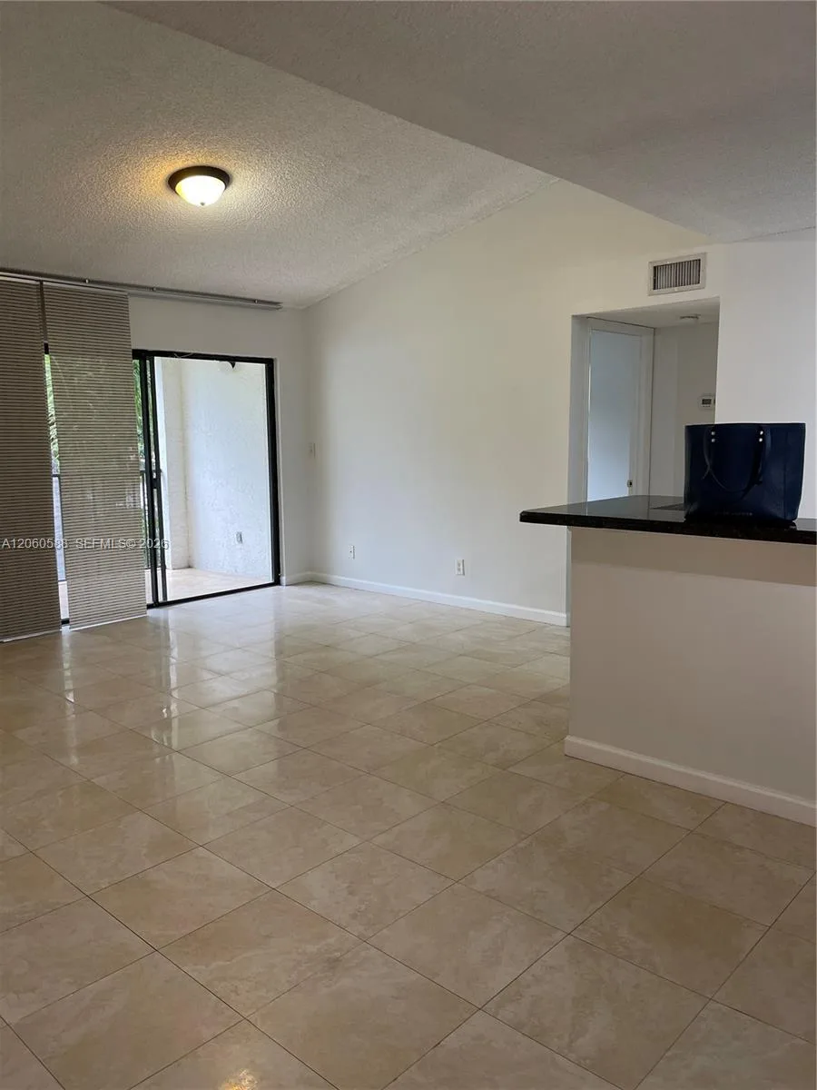 530 S Park Rd # 28-11, Hollywood, FL 33021 photo 9