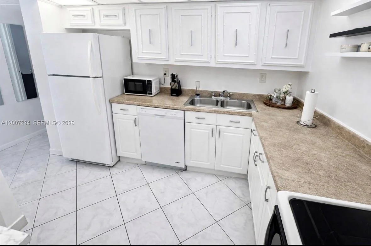 2101 Atlantic Shores Blvd # 108, Hallandale Beach, FL 33009 photo 7