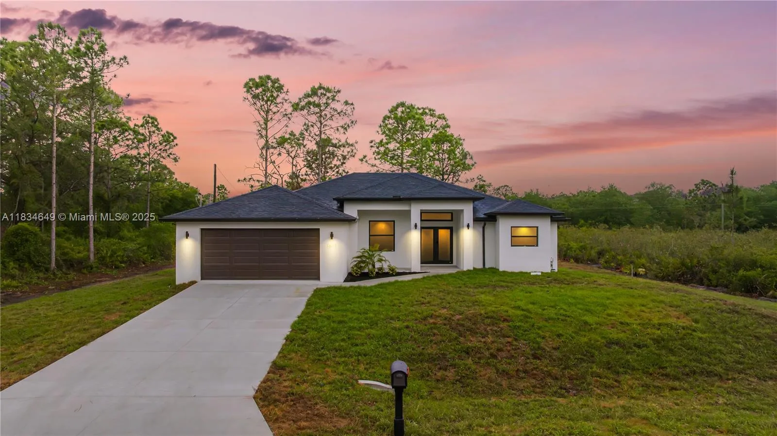 1611 Prospect Ave, Lehigh Acres, FL 33972