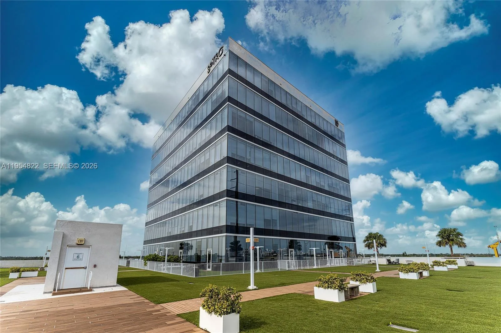 20200 W Dixie Hwy # 903, Miami, FL 33180